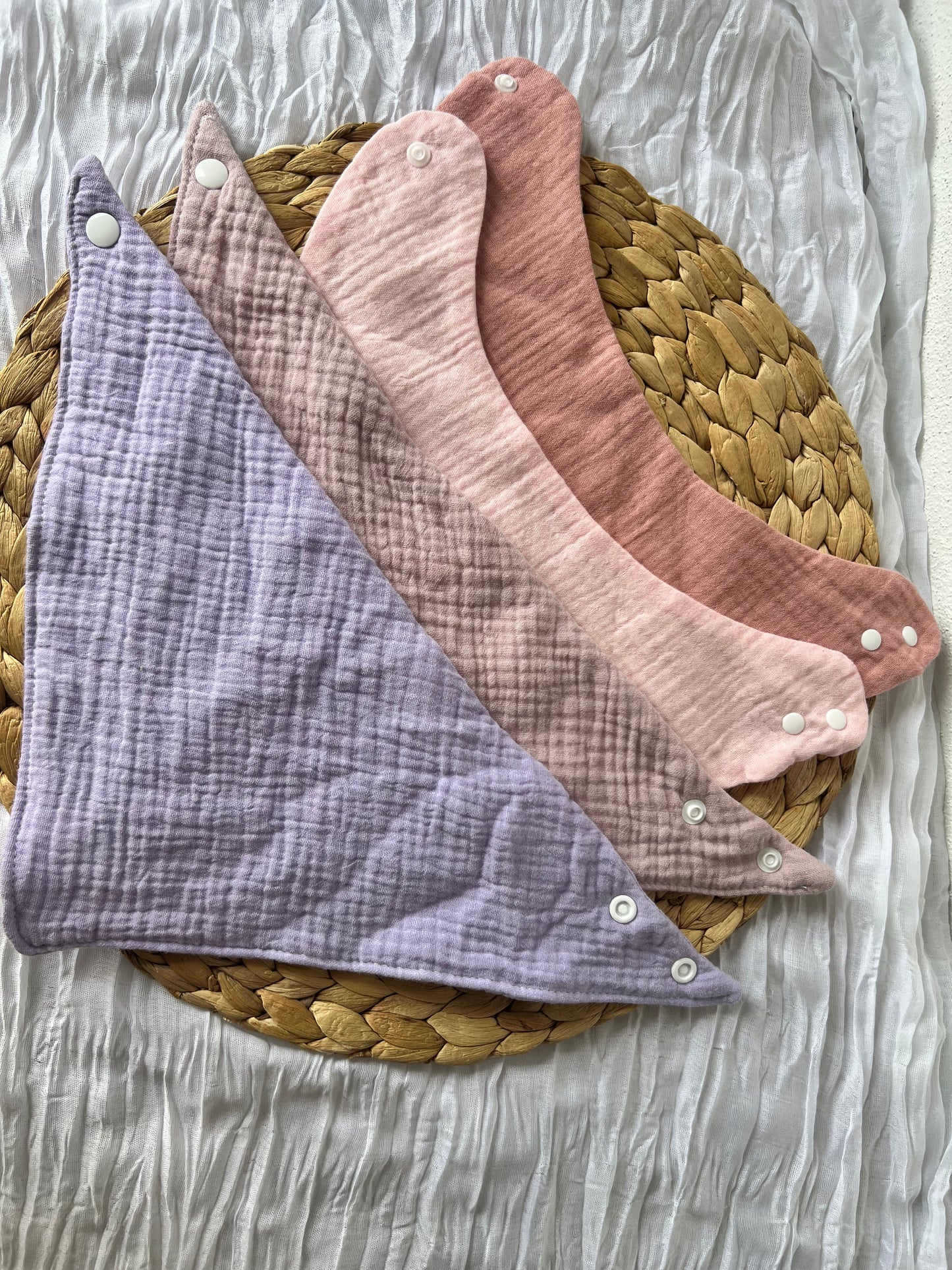 Personalisiertes Musselin-Halstuch – Dein individuelles Basic für Babys