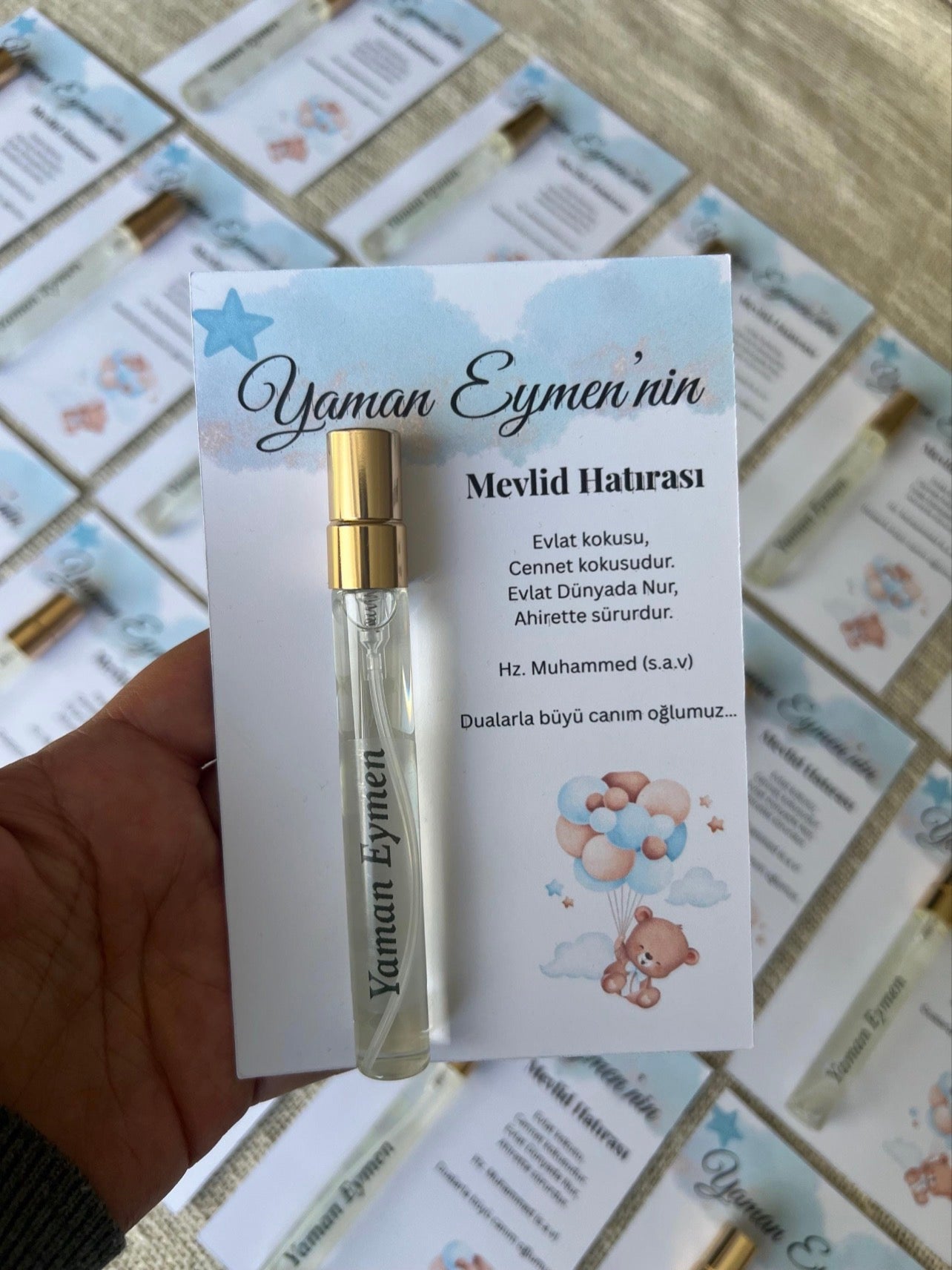 Personalisiertes Mevlüt Gastgeschenk-Karte mit Duftfläschchen und Kolonya