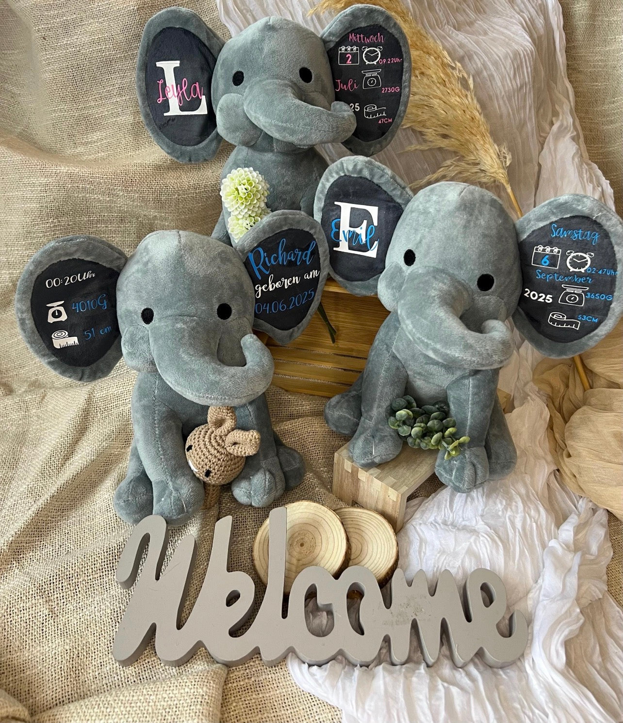 Personalisiertes Kuscheltier-Elefant mit Geburtsdaten