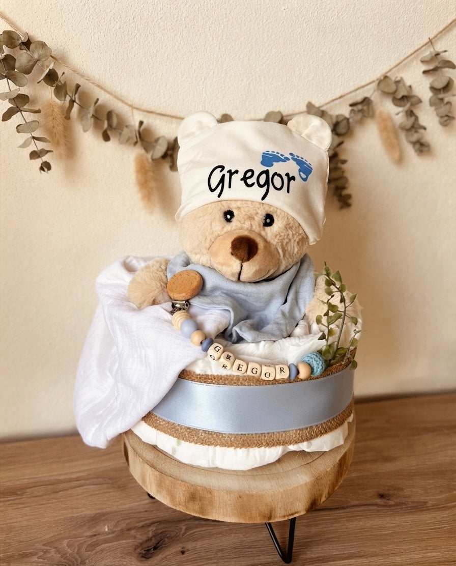 Windeltorte, personalisiert mit Namen  Babygeschenk Geburt, Taufe/ Babyshower-  Teddybär, Giraffe, Löwe, mit Schnullerkette und Babysocken