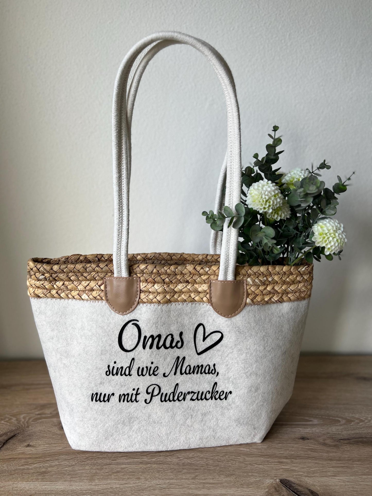Filztasche,  mit gewebtem Rand,Shopper, Umhängetasche, Geschenkidee, Erzieherin mit Herz, Nachbarin mit Herz, Oma, Lieblingskollegin