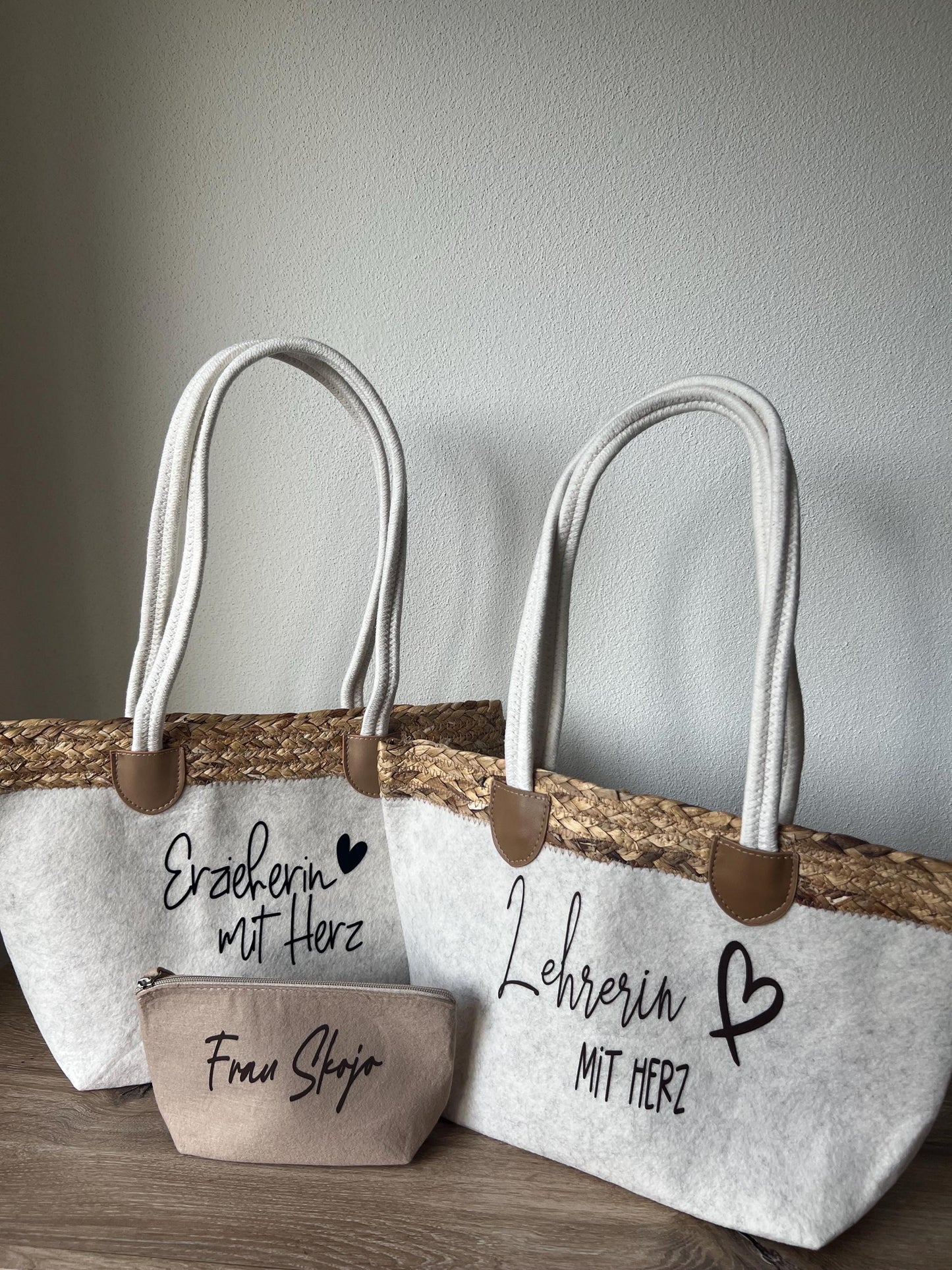 Filztasche,  mit gewebtem Rand,Shopper, Umhängetasche, Geschenkidee, Erzieherin mit Herz, Nachbarin mit Herz, Oma, Lieblingskollegin