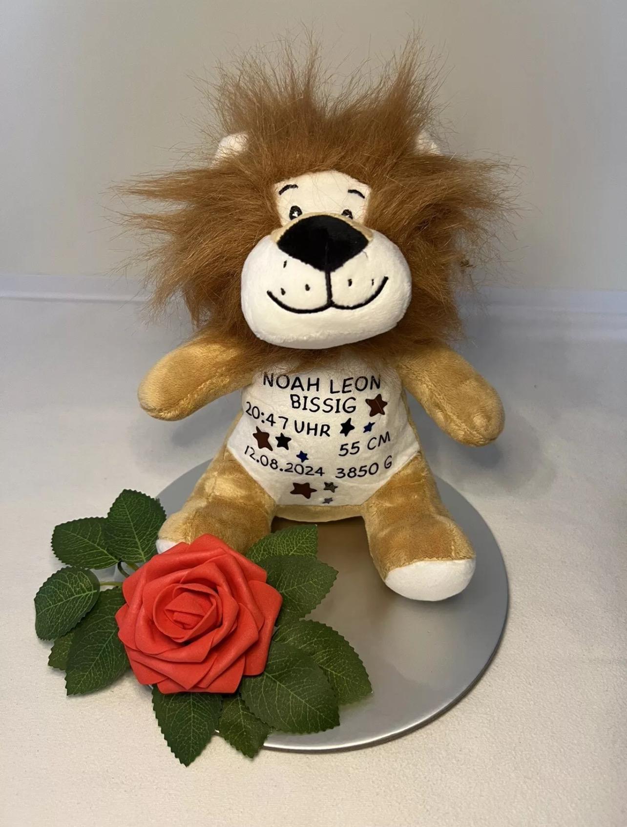 Personalisiertes Kuscheltier  Teddy, Giraffe oder Löwe  mit Geburtsdatum | Baby Geschenk, Geburt, Taufe, Erinnerung
