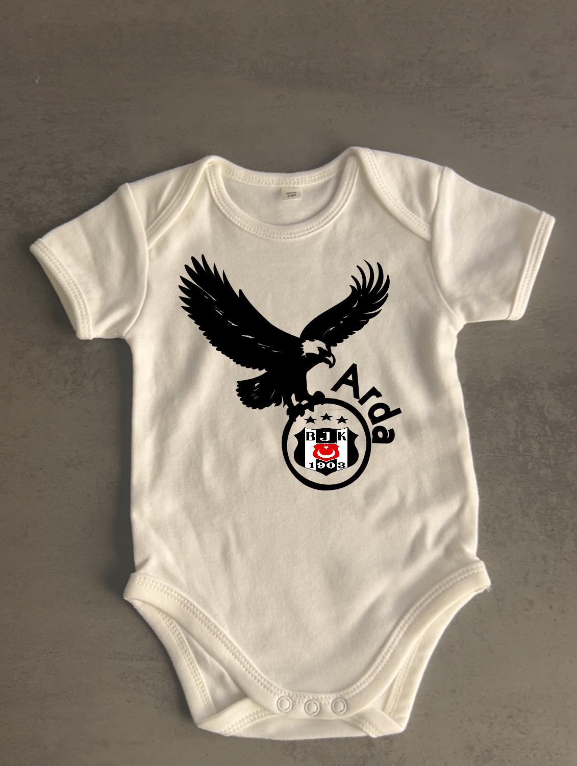Beşiktaş Baby Body Personalisiert - Wunschname, perfektes Geschenk für die neuen Fans