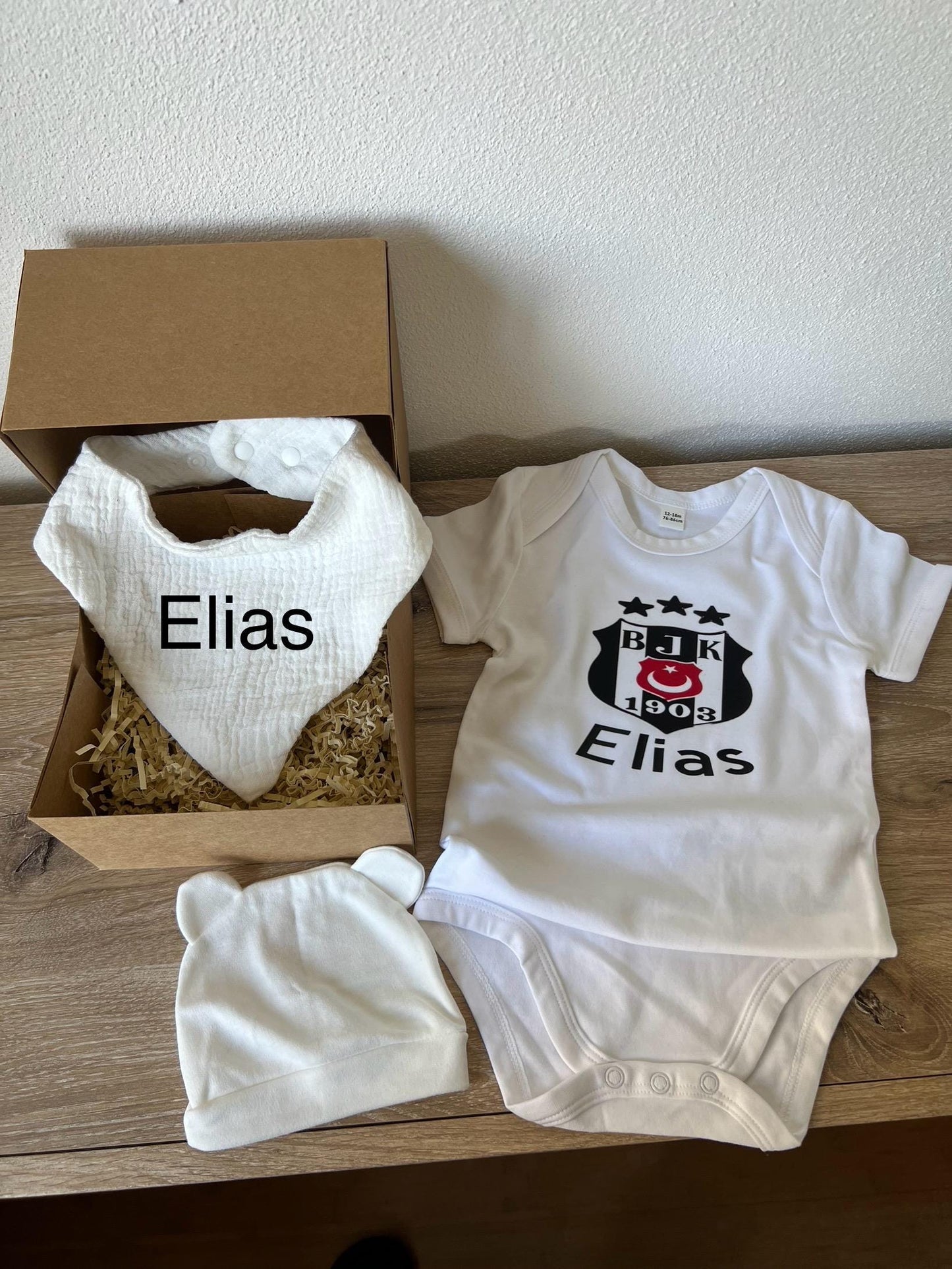 Beşiktaş Baby Body Personalisiert - Wunschname, perfektes Geschenk für die neuen Fans