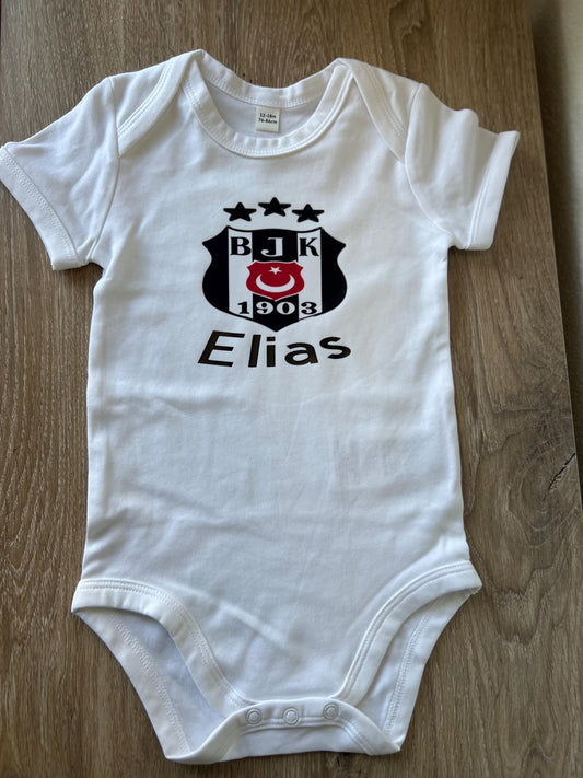 Beşiktaş Baby Body Personalisiert - Wunschname, perfektes Geschenk für die neuen Fans