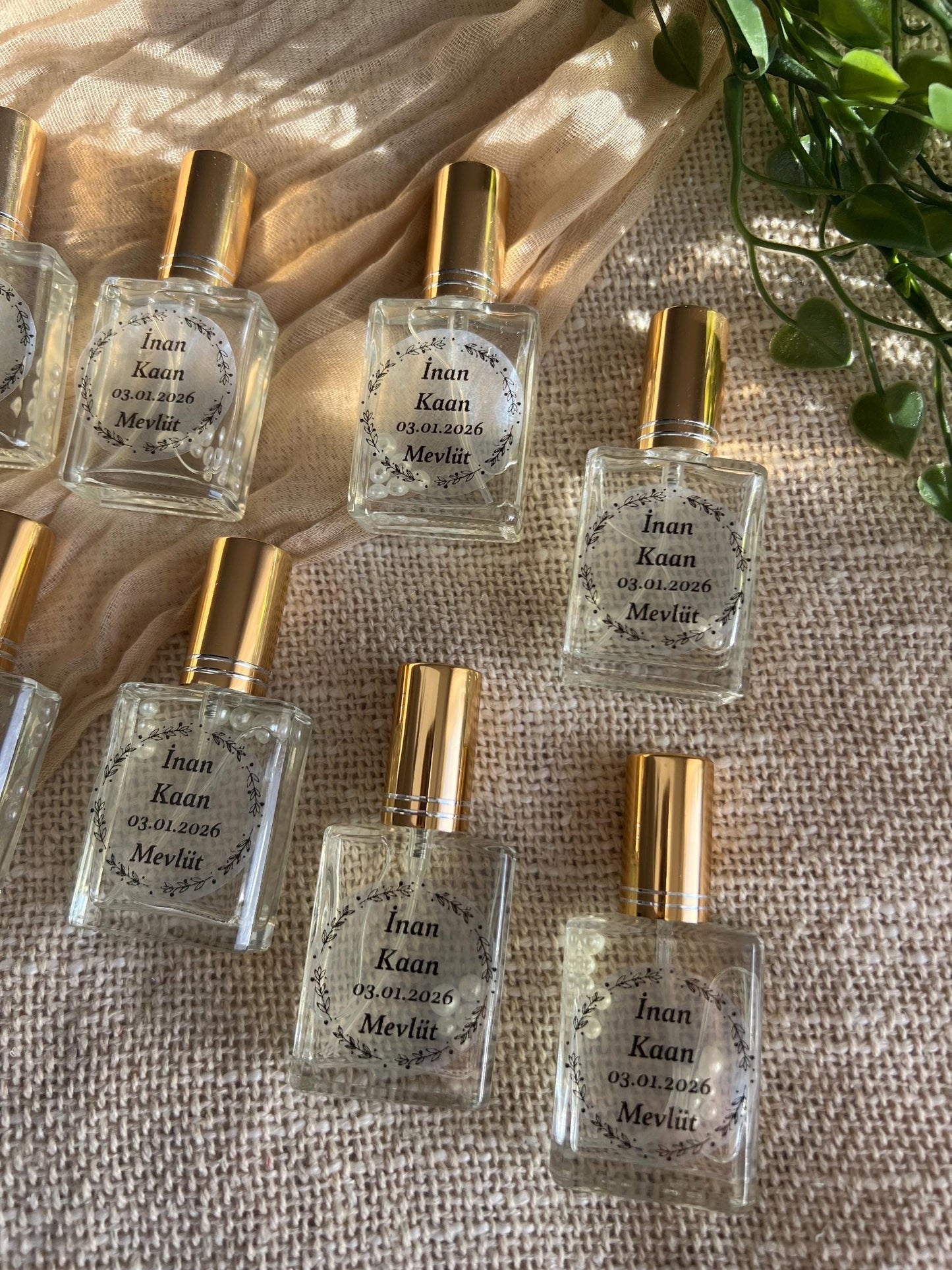 Personalisierte Mevlüt Karte, Gastgeschenk mit Kolonya Sprühflasche, Mevlüt Hediye, Tischkarte, Baby, Sünnet, Nişan, Bebek Geschenk