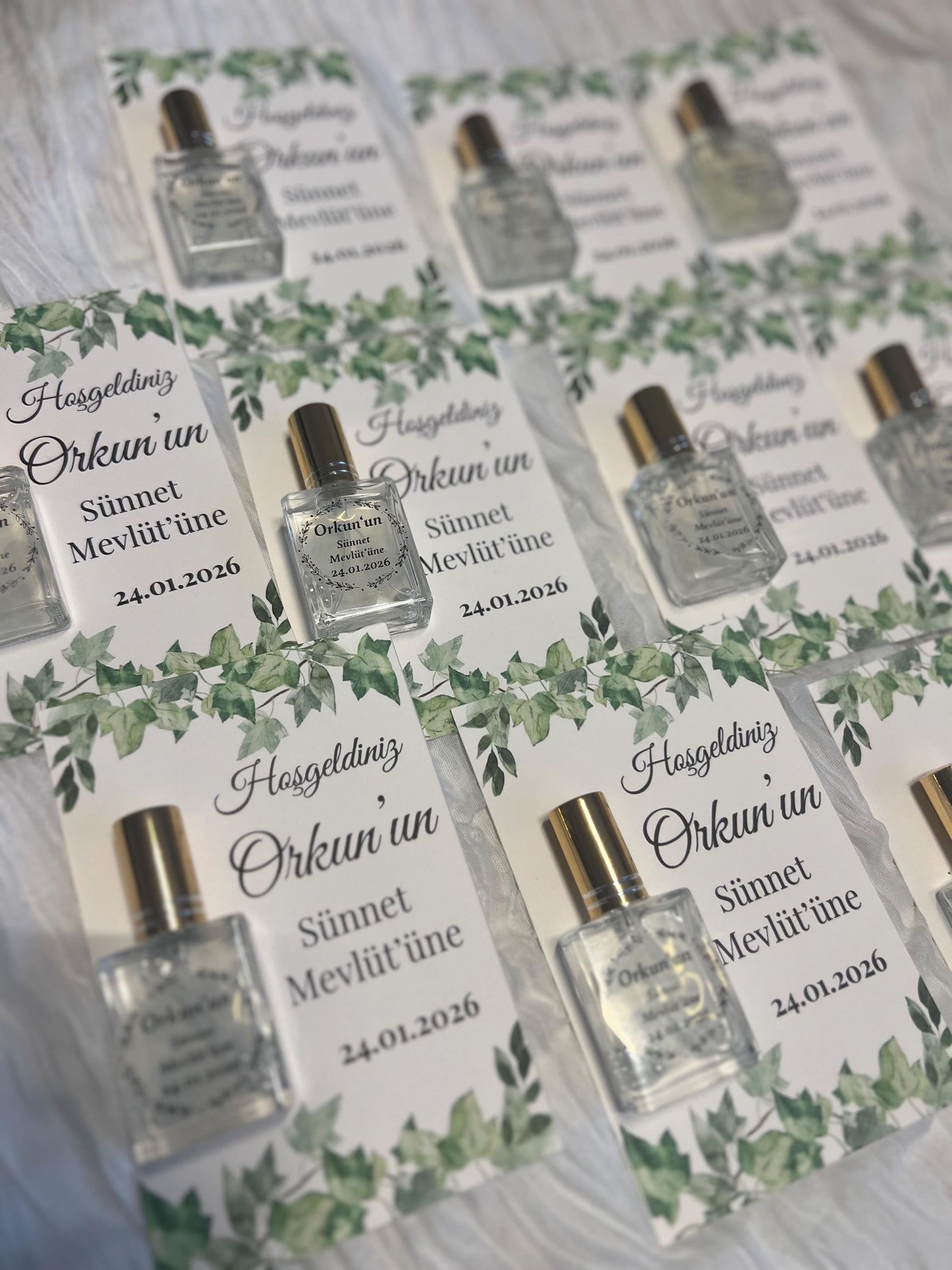Personalisierte Mevlüt Karte, Gastgeschenk mit Kolonya Sprühflasche, Mevlüt Hediye, Tischkarte, Baby, Sünnet, Nişan, Bebek Geschenk