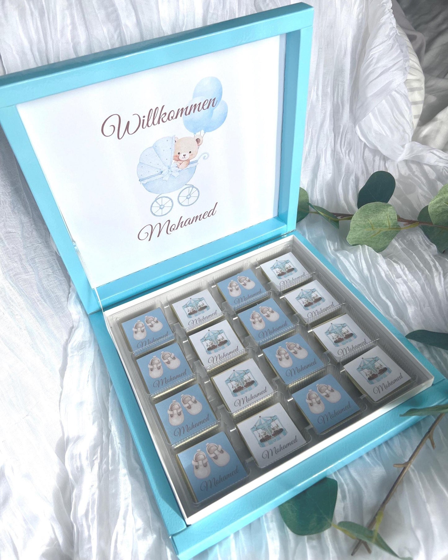 Personalisierte Schokobox zur Geburt Junge | Baby Geschenk | Willkommensgeschenk mit Name | Baby Schokolade, Schokotaler, Geschenk