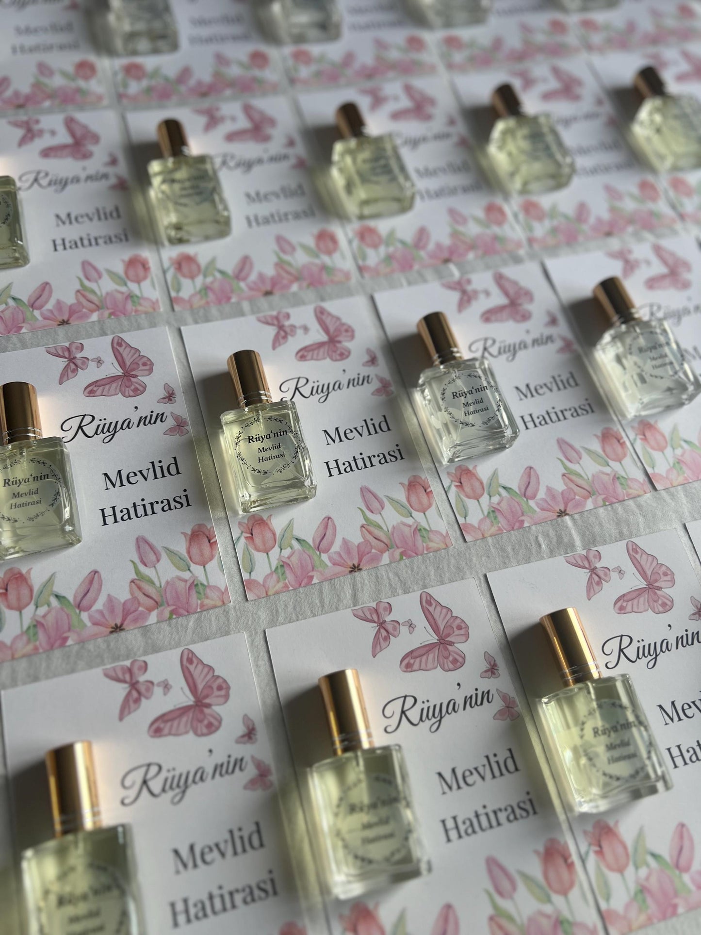 Personalisierte Mevlüt Karte, Gastgeschenk Karte mit Kolonya Sprühflasche, Mevlüt Hediye, Tischkarte, Baby, Sünnet, Nişan, Bebek Geschenk