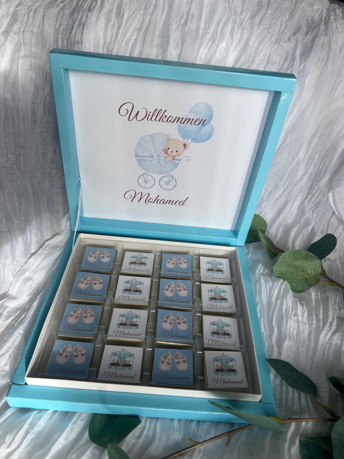 Personalisierte Schokobox zur Geburt Junge | Baby Geschenk | Willkommensgeschenk mit Name | Baby Schokolade, Schokotaler, Geschenk
