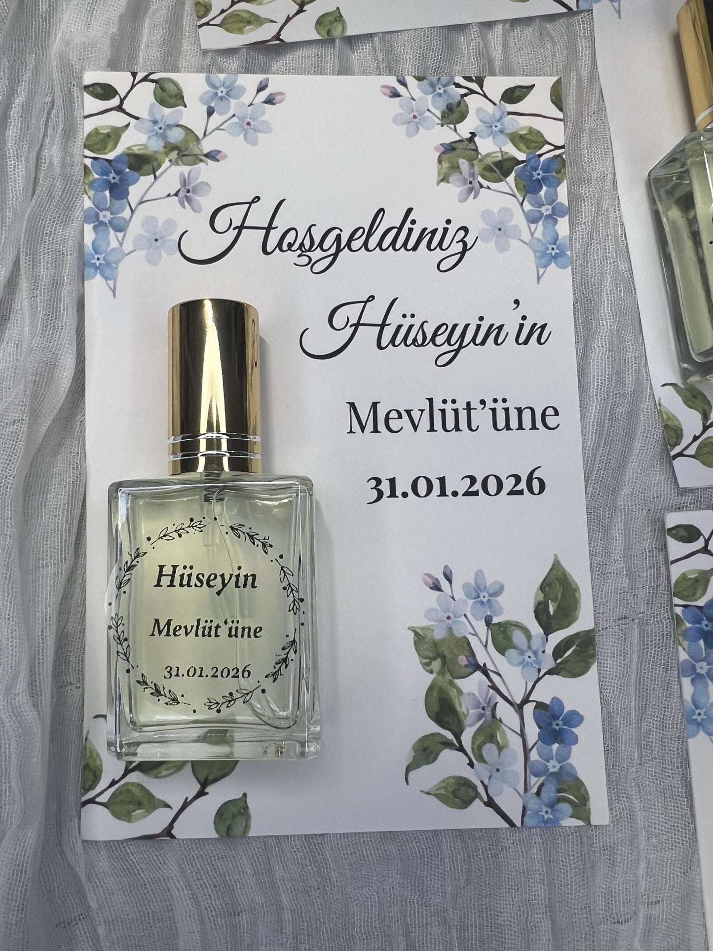 Personalisierte Mevlüt Karte, Gastgeschenk Karte mit Kolonya Sprühflasche, Mevlüt Hediye, Tischkarte, Baby, Sünnet, Nişan, Bebek Geschenk