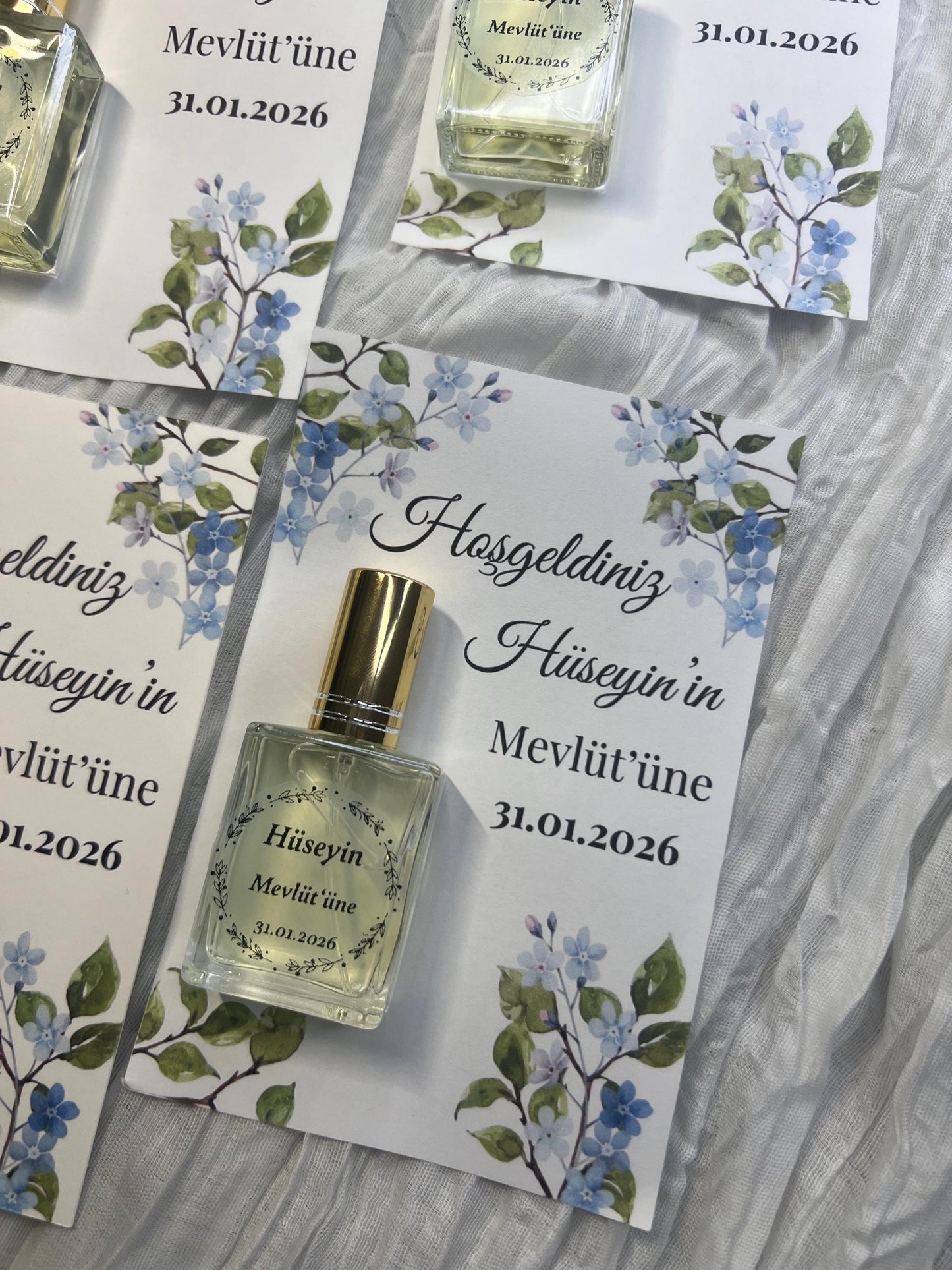 Personalisierte Mevlüt Karte, Gastgeschenk Karte mit Kolonya Sprühflasche, Mevlüt Hediye, Tischkarte, Baby, Sünnet, Nişan, Bebek Geschenk