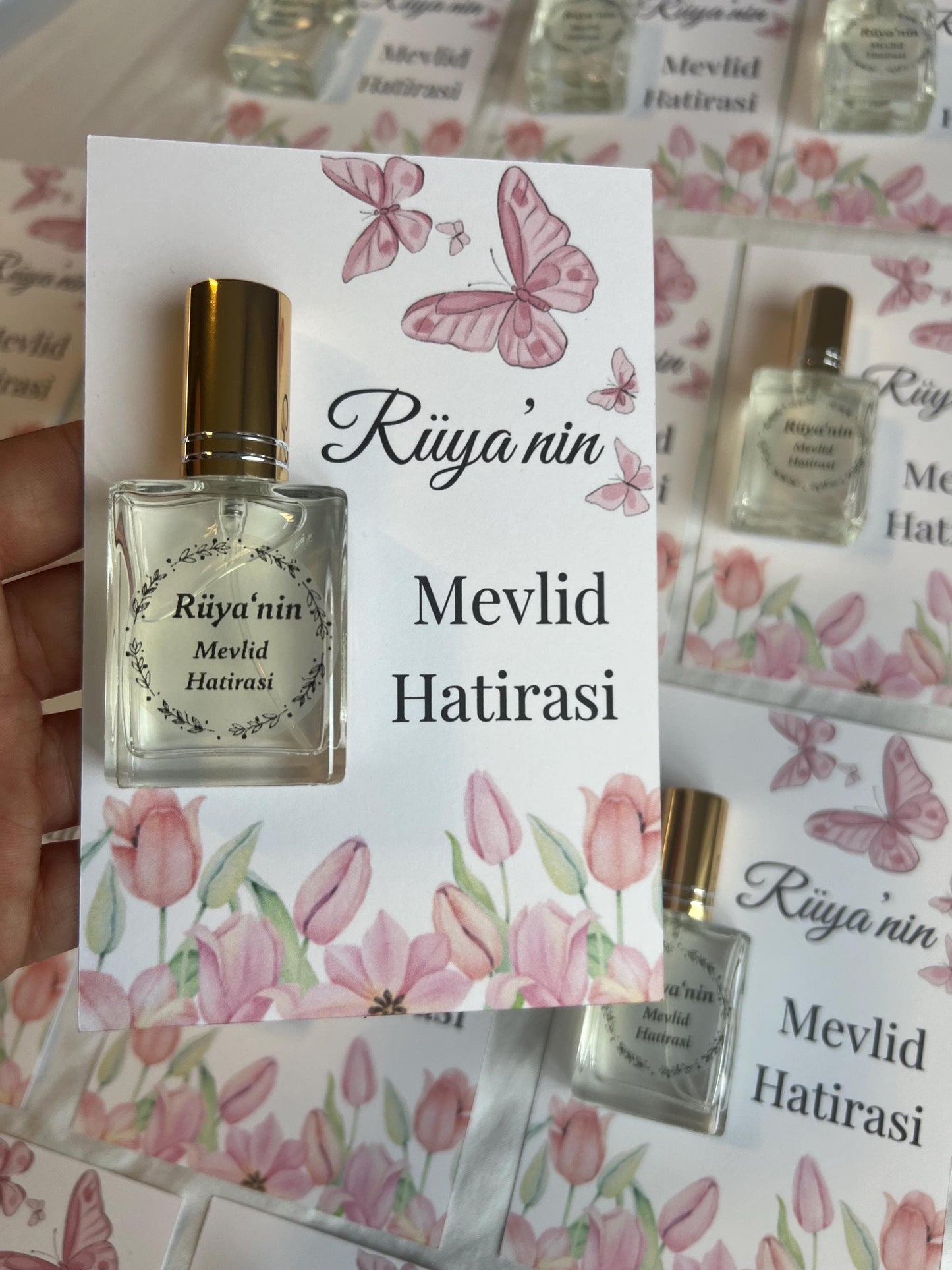 Personalisierte Mevlüt Karte, Gastgeschenk Karte mit Kolonya Sprühflasche, Mevlüt Hediye, Tischkarte, Baby, Sünnet, Nişan, Bebek Geschenk