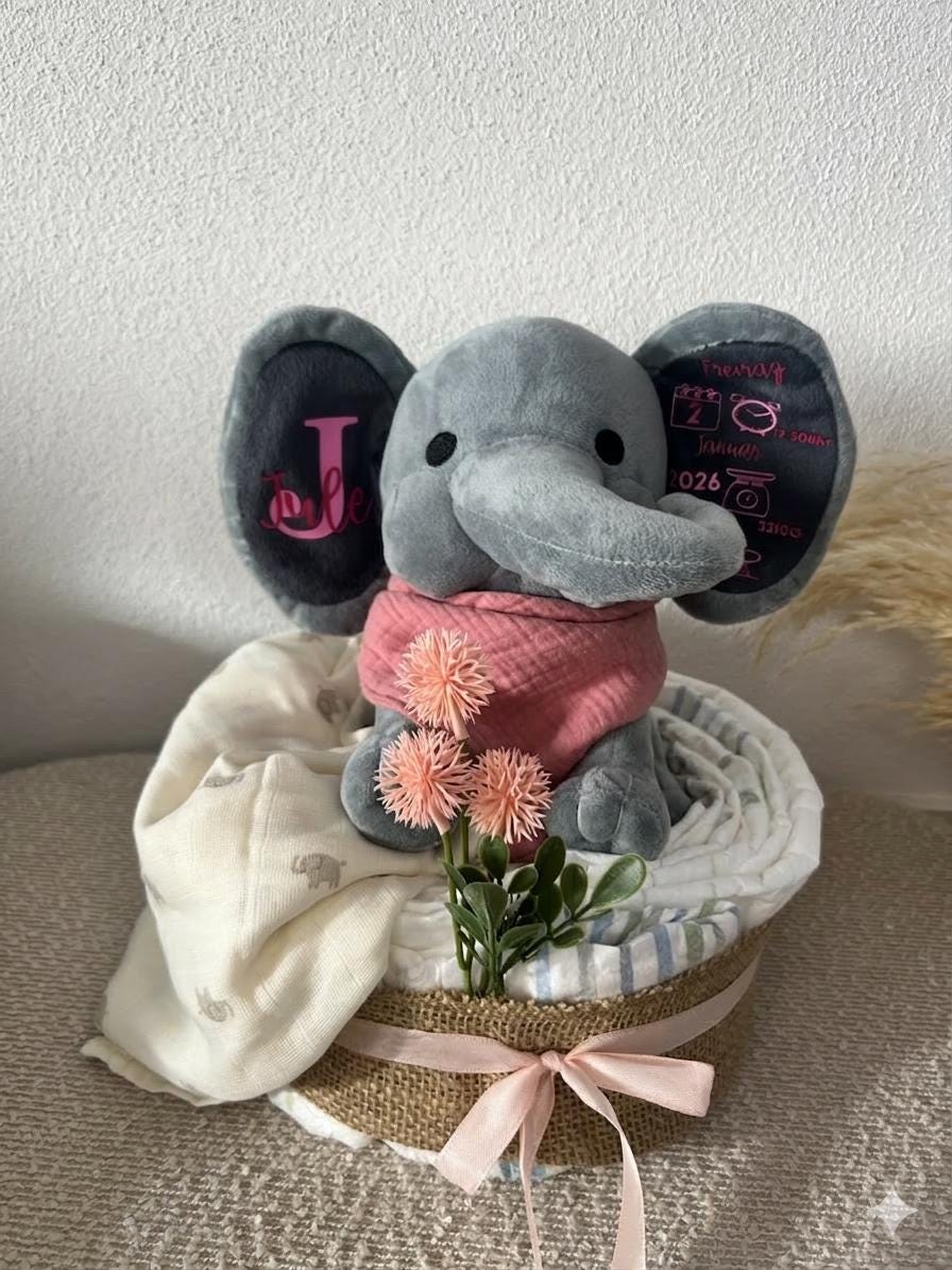 Windeltorte, personalisiert mit Namen  Babygeschenk Geburt & Taufe- Elefant mit Geburtsdsten,Schnullerkette und gestrickte Babysocken