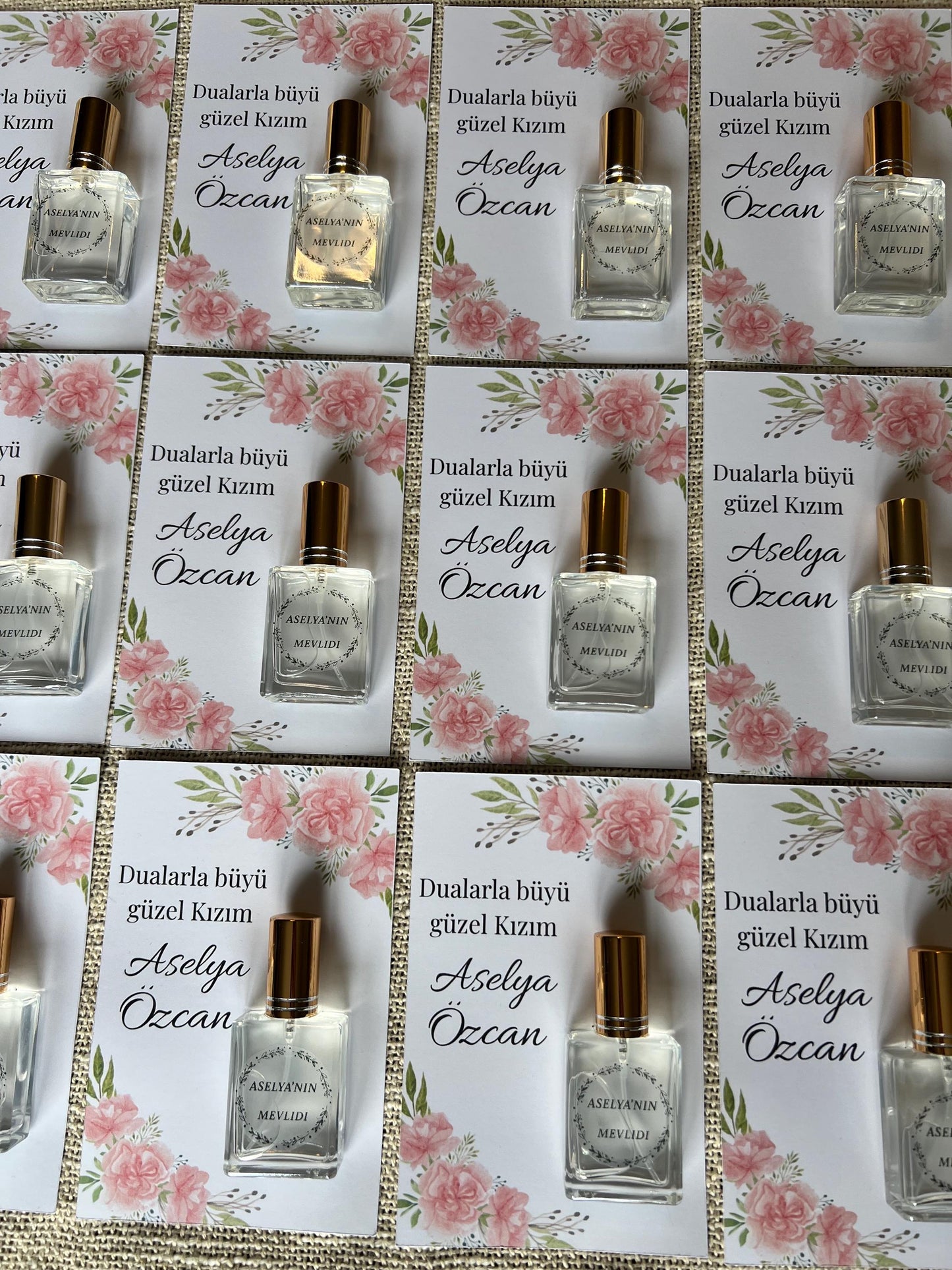Personalisierte Mevlüt Karte, Gastgeschenk Karte mit Kolonya Sprühflasche, Mevlüt Hediye, Tischkarte, Baby, Sünnet, Nişan, Bebek Geschenk