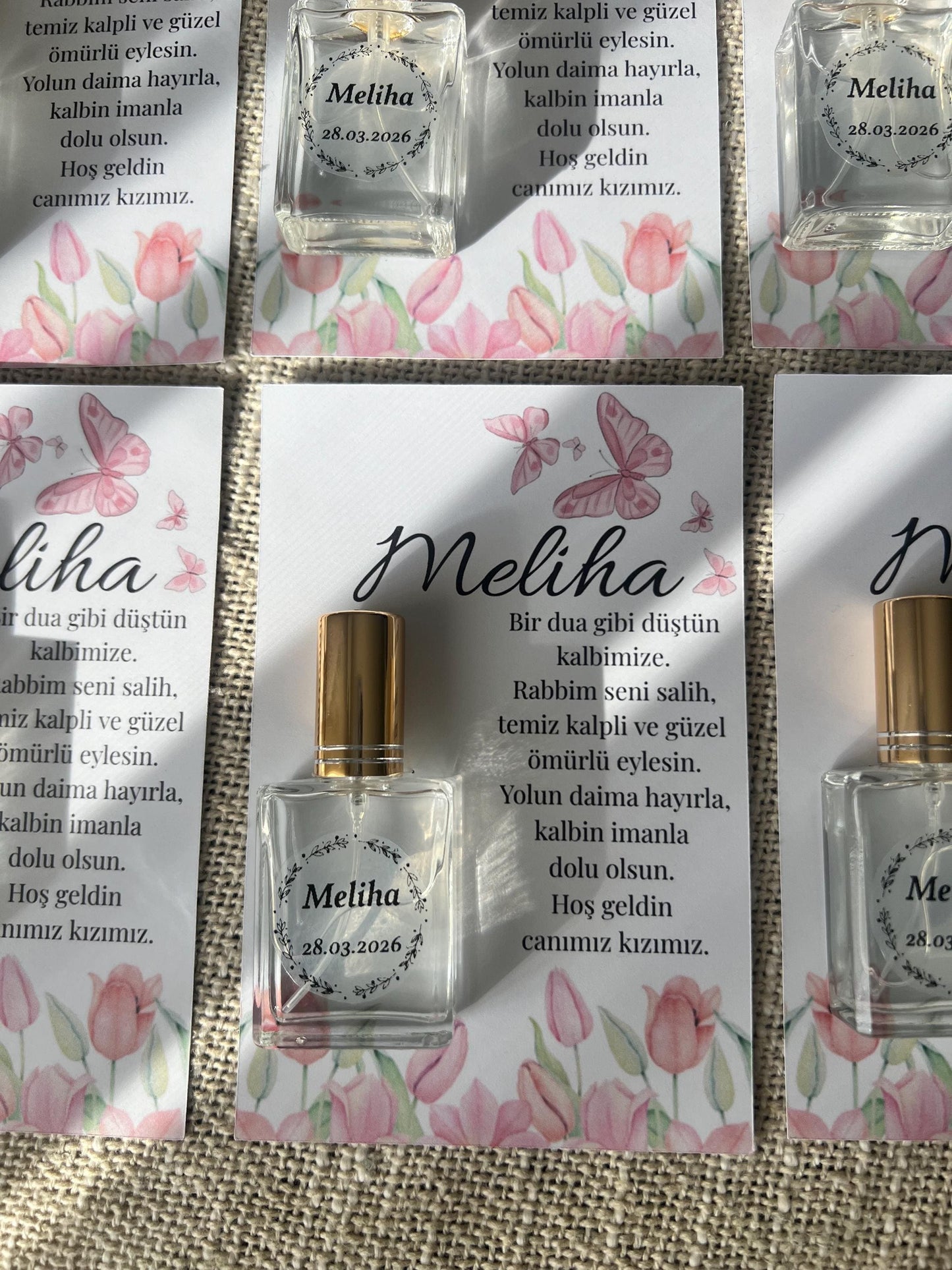 Personalisierte Mevlüt Karte, Gastgeschenk Karte mit Kolonya Sprühflasche, Mevlüt Hediye, Tischkarte, Baby, Sünnet, Nişan, Bebek Geschenk