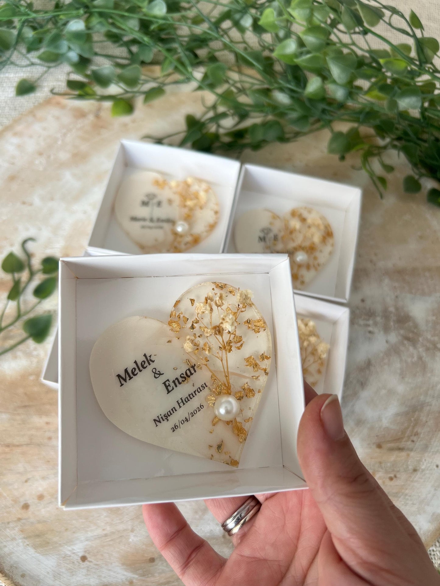 Gastgeschenk Hochzeit, Nişan, Verlobung, Sünnet, Mevlüt Hatırası,personalisiertes Resinherz mit Magnet und Trockenblume, Gastgeschenk