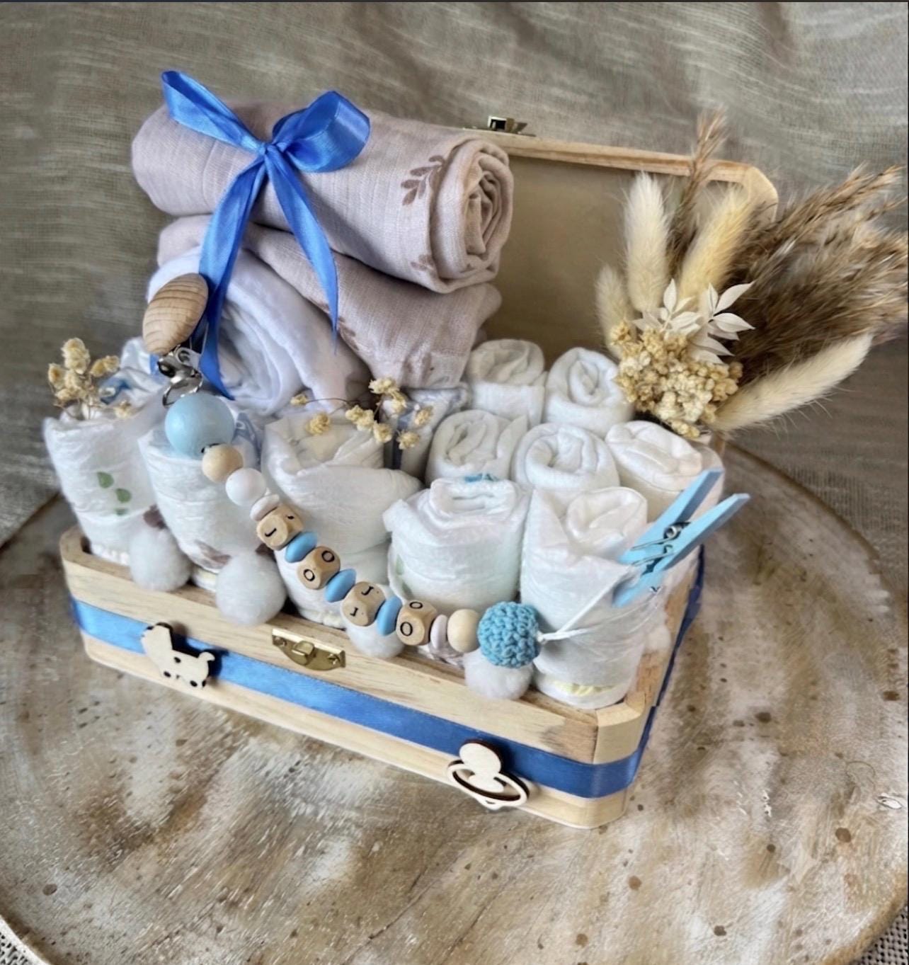 Windeltorte, Baby Geschenkset zur Geburt, Personalisierte Schnullerkette, Musselinhalstuch und Spucktuch